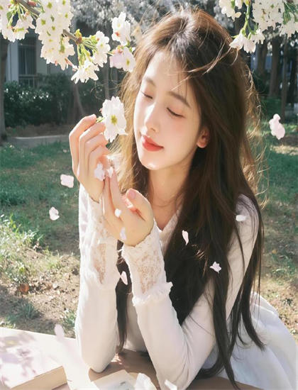 纪念版本：《抗联女英雄冷云和她的姐妹》剪辑手法分析：节奏把控与转场技巧探讨