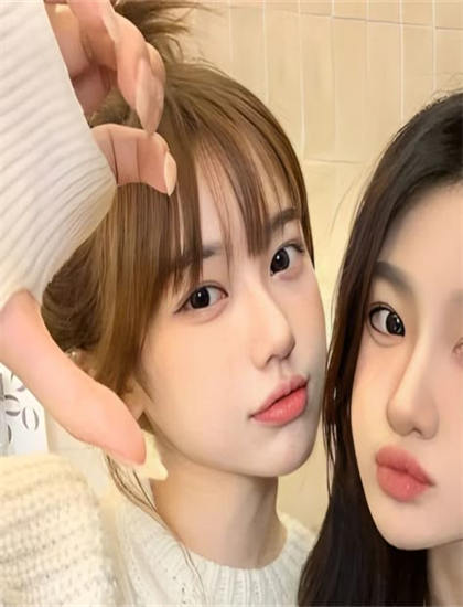 黑色电影技术揭秘：《露露是一头犀牛 第一季》的创作历程与幕后故事 ——黑色电影的专业鉴赏